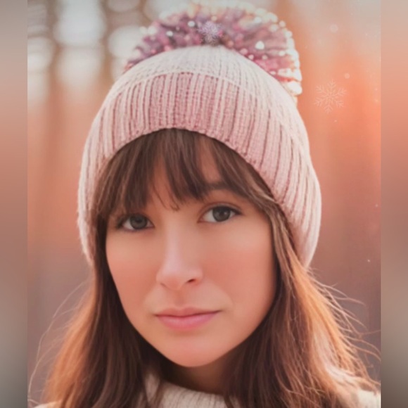 Meet your Posher, Jessica - Picture 2 of 2